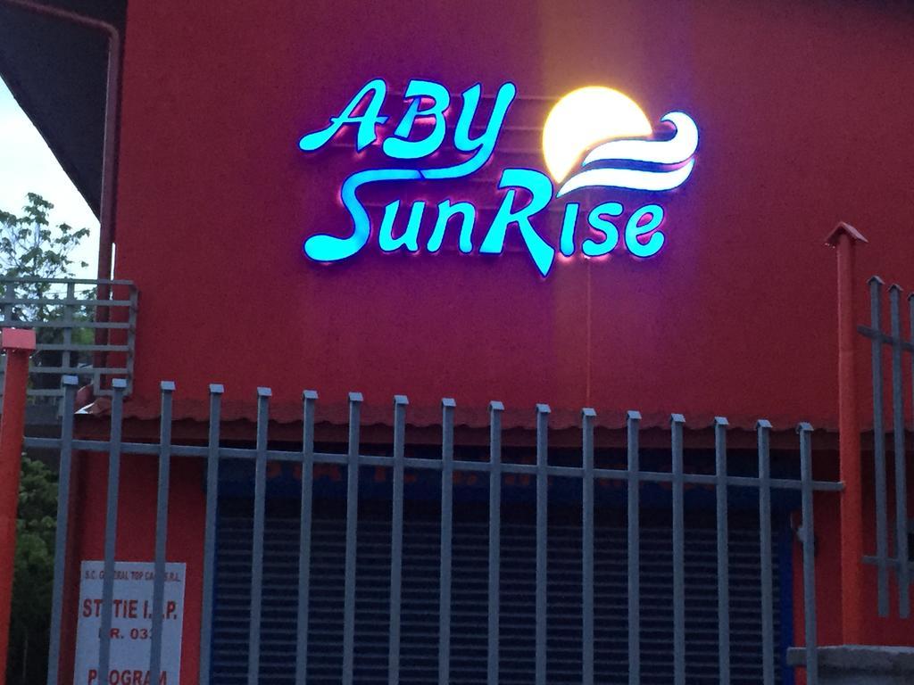Orşova Aby Sunrise酒店 外观 照片
